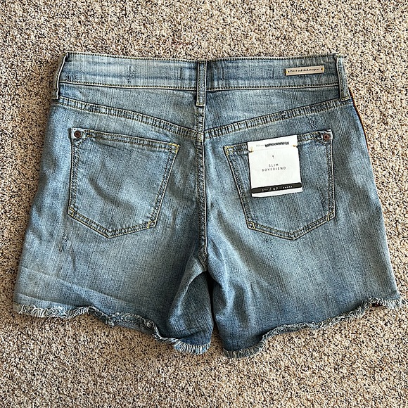 Anthropologie Pilcro and the Letterpress Boho Slim Boyfriend Shorts **Size 27** - Picture 2 of 6